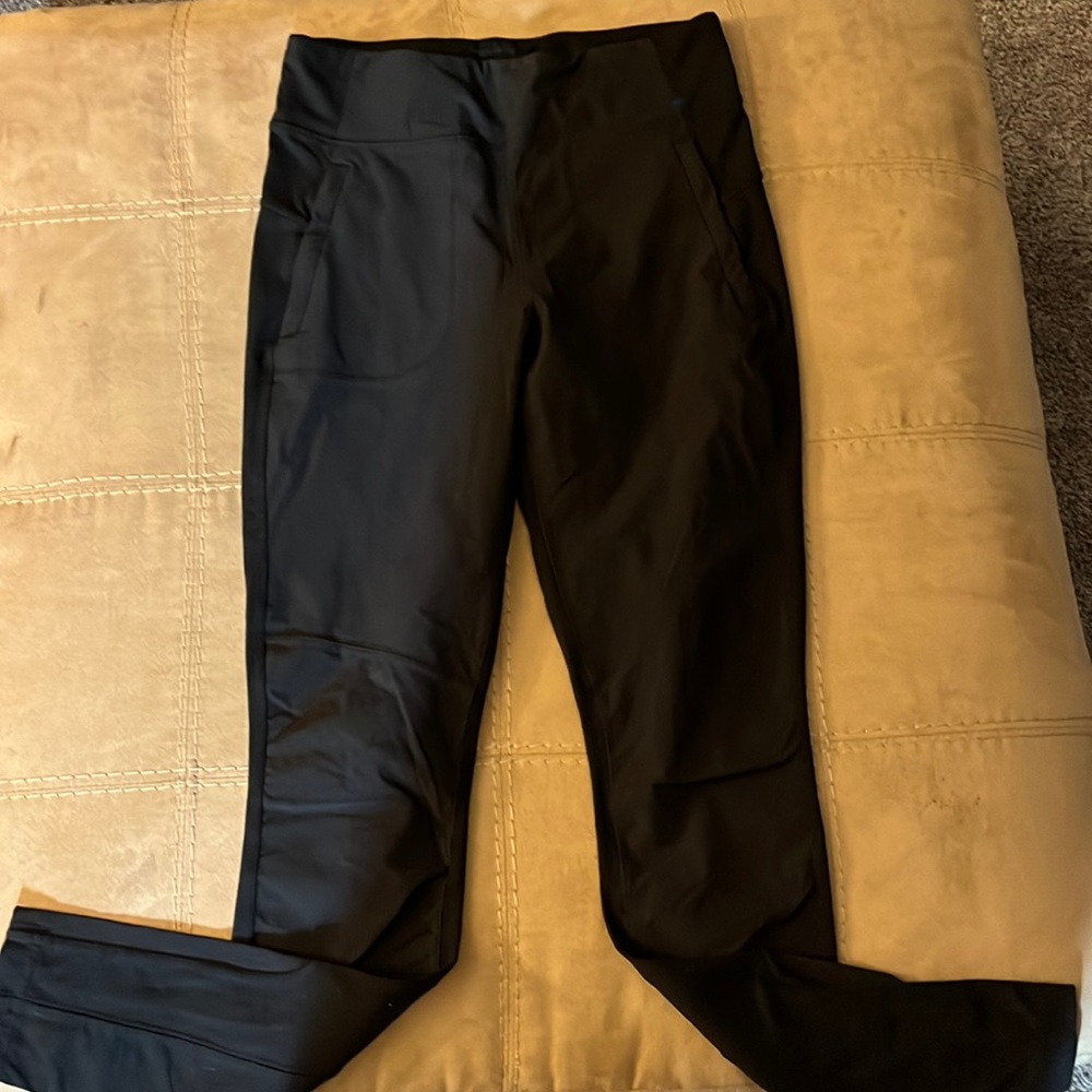 Athleta women’s 8 tall leggings/joggers, black